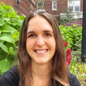 Meet your Posher, Olivia